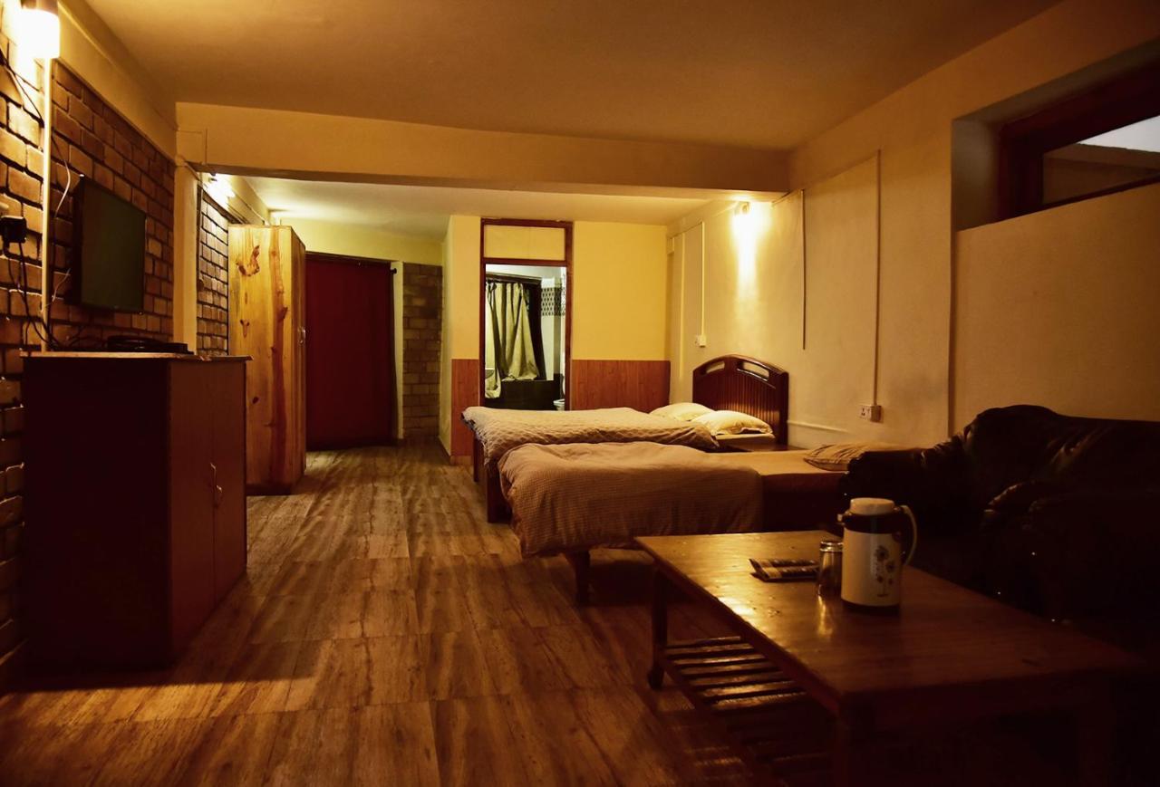 The Alpine Guest House Kasol Eksteriør bilde