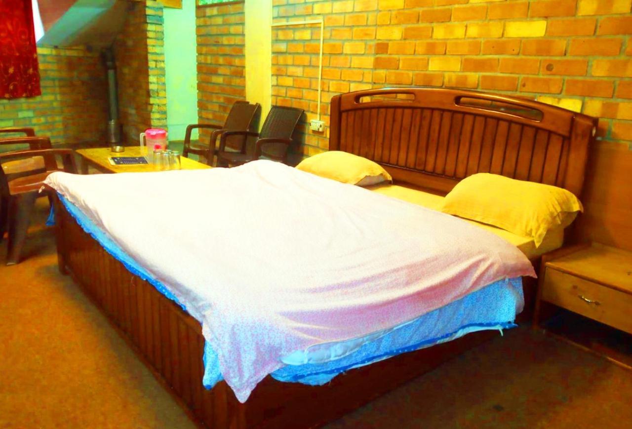 The Alpine Guest House Kasol Eksteriør bilde