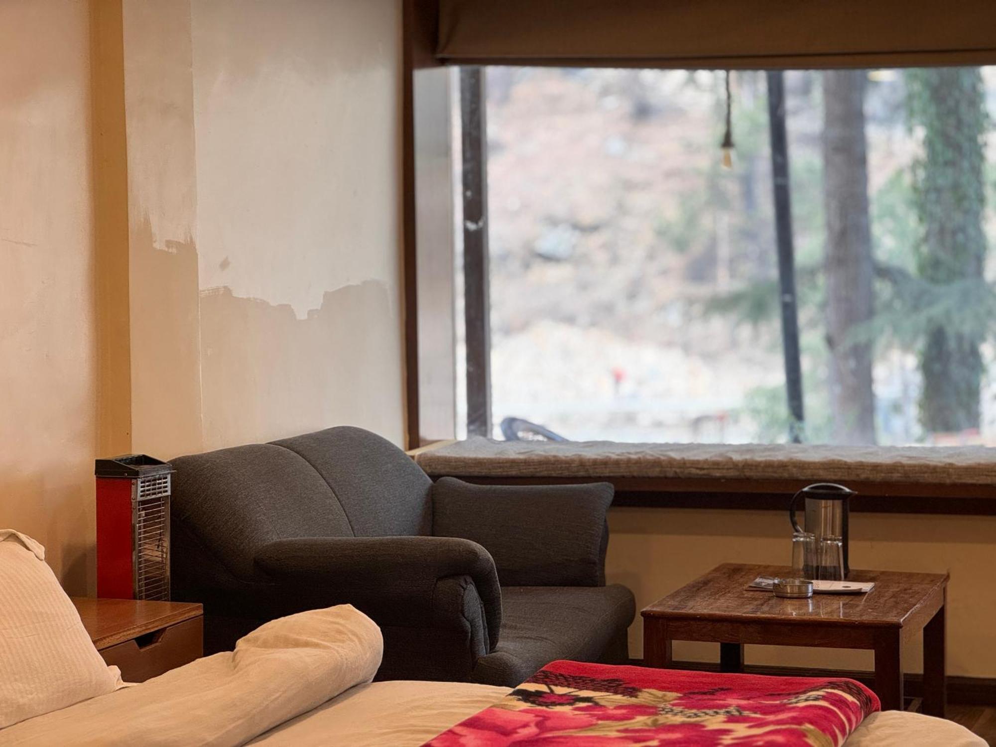 The Alpine Guest House Kasol Eksteriør bilde