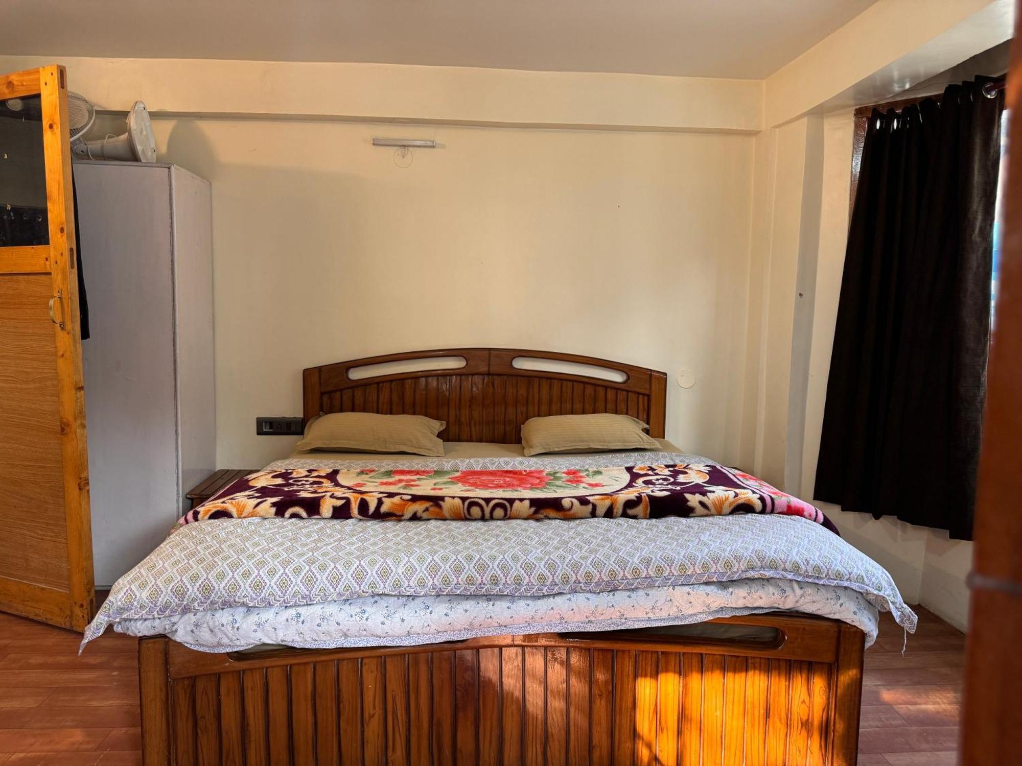 The Alpine Guest House Kasol Eksteriør bilde